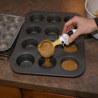 How To & Cooking Tutorials perfectly shaped muffins 02 200x200 How To & Cooking Tutorials
