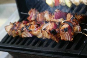 bacon wrapped bbq onions 300x200 bacon wrapped bbq onions