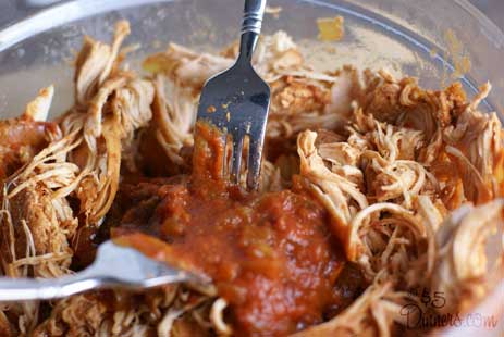 sauce-with-pulled-chicken sauce with pulled chicken Pulled Chicken Slider Sandwiches