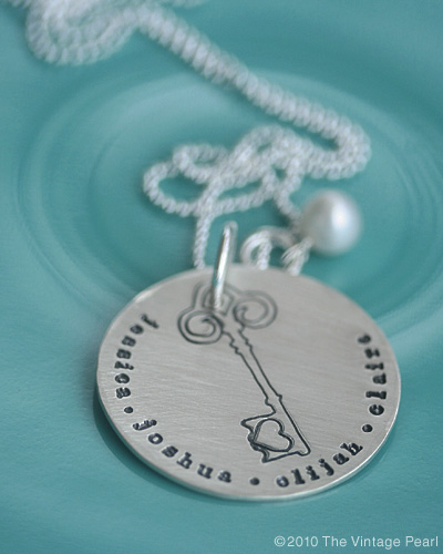 2 copy 2 copy CLOSED! The Vintage Pearl Giveaway