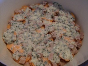 sp3layers 300x223 Scalloped Sweet Potatoes with Ham
