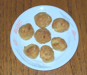 cream puffs3 300x257 Denises Cream Puff Recipe