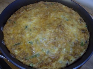 frittata after broiling 640x477 300x223 Aleas Steak and Asparagus Frittata   Breakfast for Dinner!
