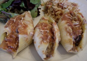 Aleas Enchilada Stuffed Pasta Shells Enchilada Stuffed pasta Shells with Mexican Rice 640x453 300x212 Aleas Enchilada Stuffed Pasta Shells