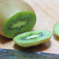 How To & Cooking Tutorials how to cut a kiwi 6 200x200 How To & Cooking Tutorials
