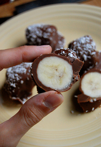 frozen banana bites Frozen Banana Bites   Sweet Summer Treat