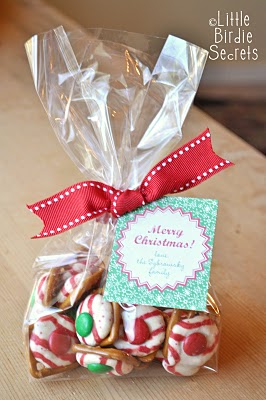 christmas hersheys kiss pretzel treat christmas hersheys kiss pretzel treat Holiday Pretzel Kiss Candies