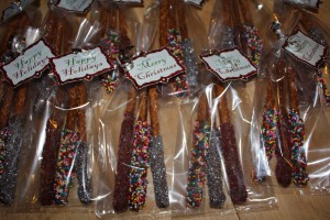 pretzels1 300x200 Denises Dipped Pretzel Sticks and Gift Tags