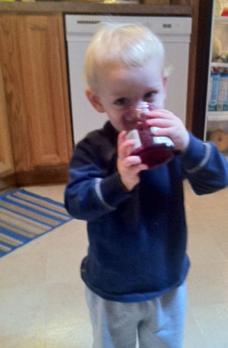 tyler-smuckers tyler smuckers {Closed} GIVEAWAY Smucker’s Orchard’s Finest Gift Basket with $100 Cooking.com Gift Card