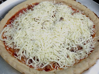 bbq pizza BBQ Pizza   Leftovers Makeover!