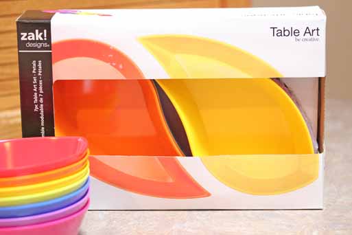 taco bar zak flower1 taco bar zak flower1 {CLOSED} Zaks Rainbow Petals Table Art Giveaway