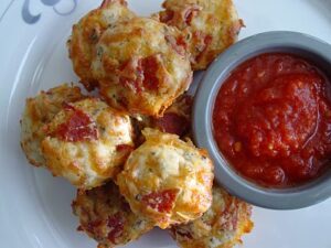 pizza puffs 300x225 Pepperoni Pizza Puffs  Lunchbox Inspiration