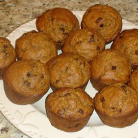 Pumpkin Chocolate Chip Muffins | 5DollarDinners.com