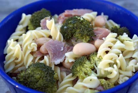 pasta with white beans and broccoli