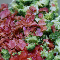 bacon broccoli and tomato pasta salad