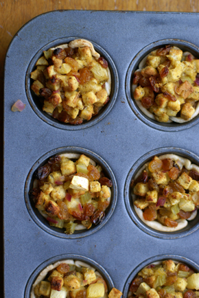 Golden Raisin-Apple Stuffing Cups - $5 Dinners | Recipes & Meal Plans