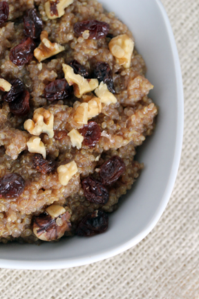 cinnamon walnut quinoa with raisins