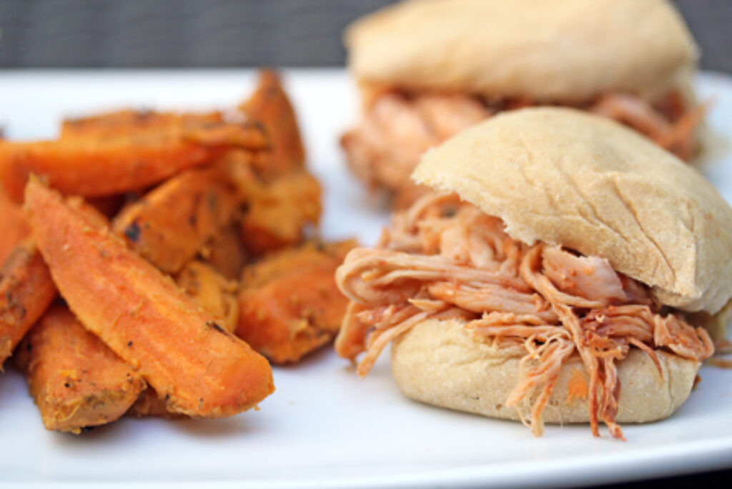 Healthy Slow Cooker Pulled Pork Sandwiches 5 Dinners Budget