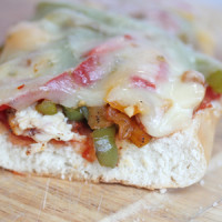 chicken fajita sandwich melt