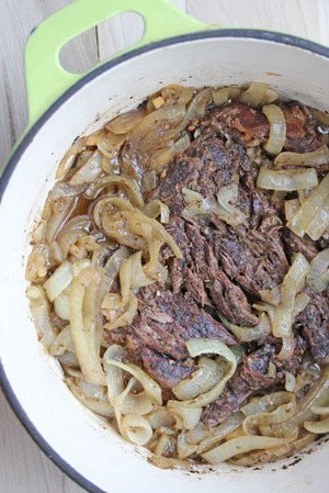 Dutch-oven-beef-roast-with-onions