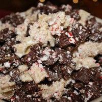 Peppermint Bark Puppy Chow Mix Recipe