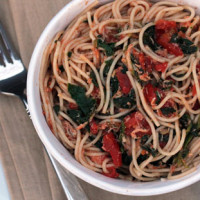 Chicken Spaghetti with Spinach | 5DollarDinners.com