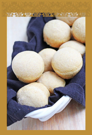 Homemade Pumpkin Dinner Rolls