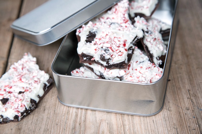 Oreo Peppermint Bark from 5DollarDinners.com