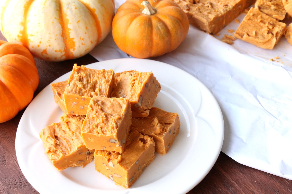 Pumpkin Spice Fudge from 5DollarDinners.com