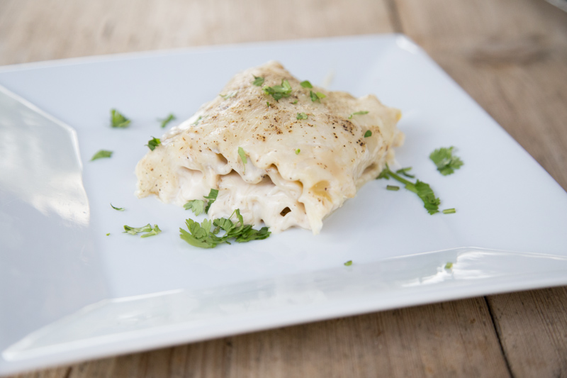 Chicken Alfredo Lasagna Rollups-10