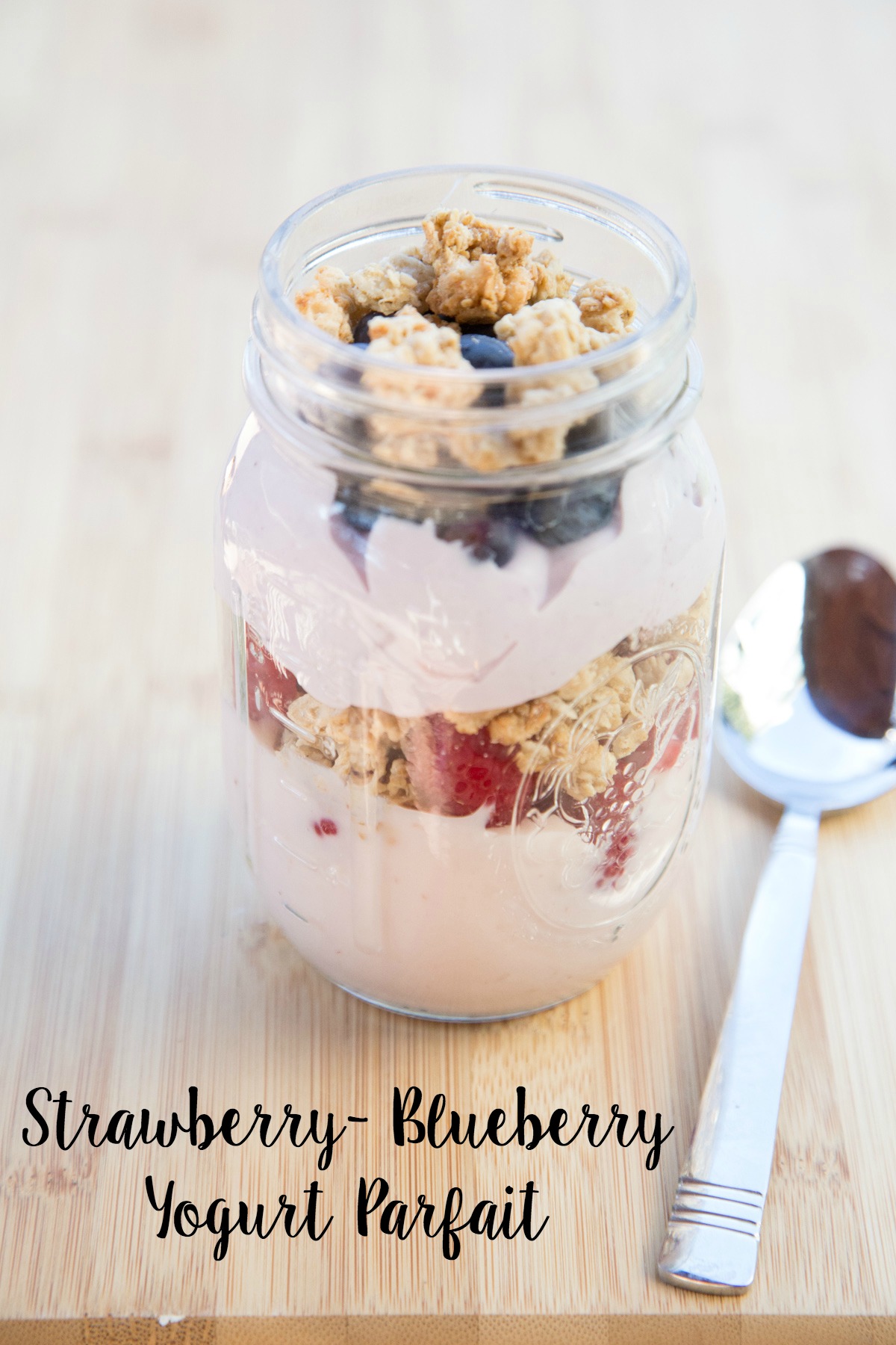 Strawberry Blueberry Yogurt Parfait