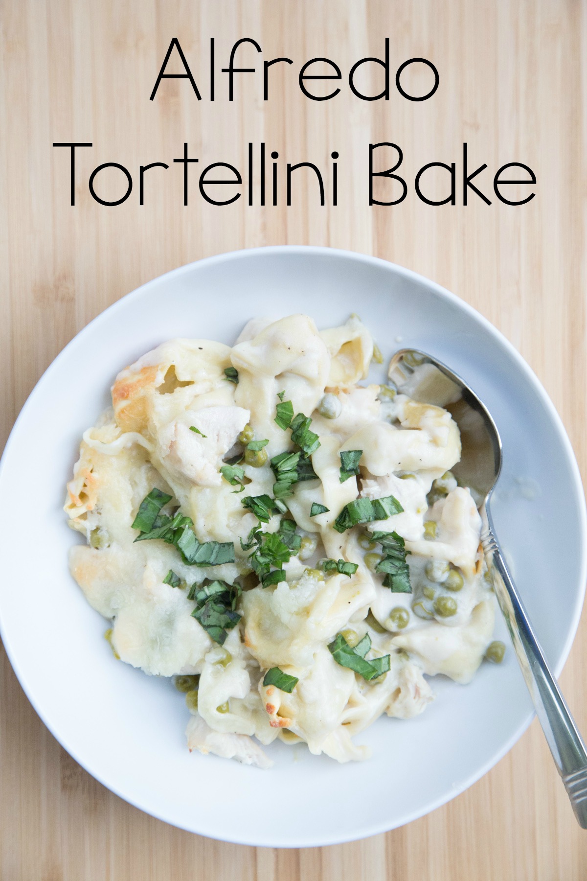 5 Ingredient Alfredo Tortellini Bake