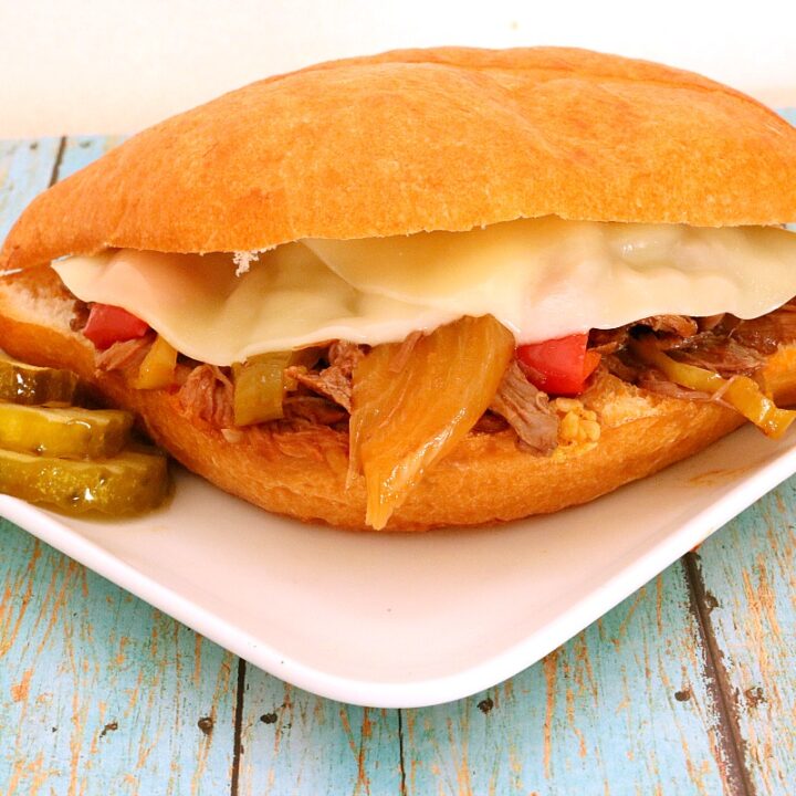 Slow Cooker Shredded Italian Beef Hoagies 5 Dinners