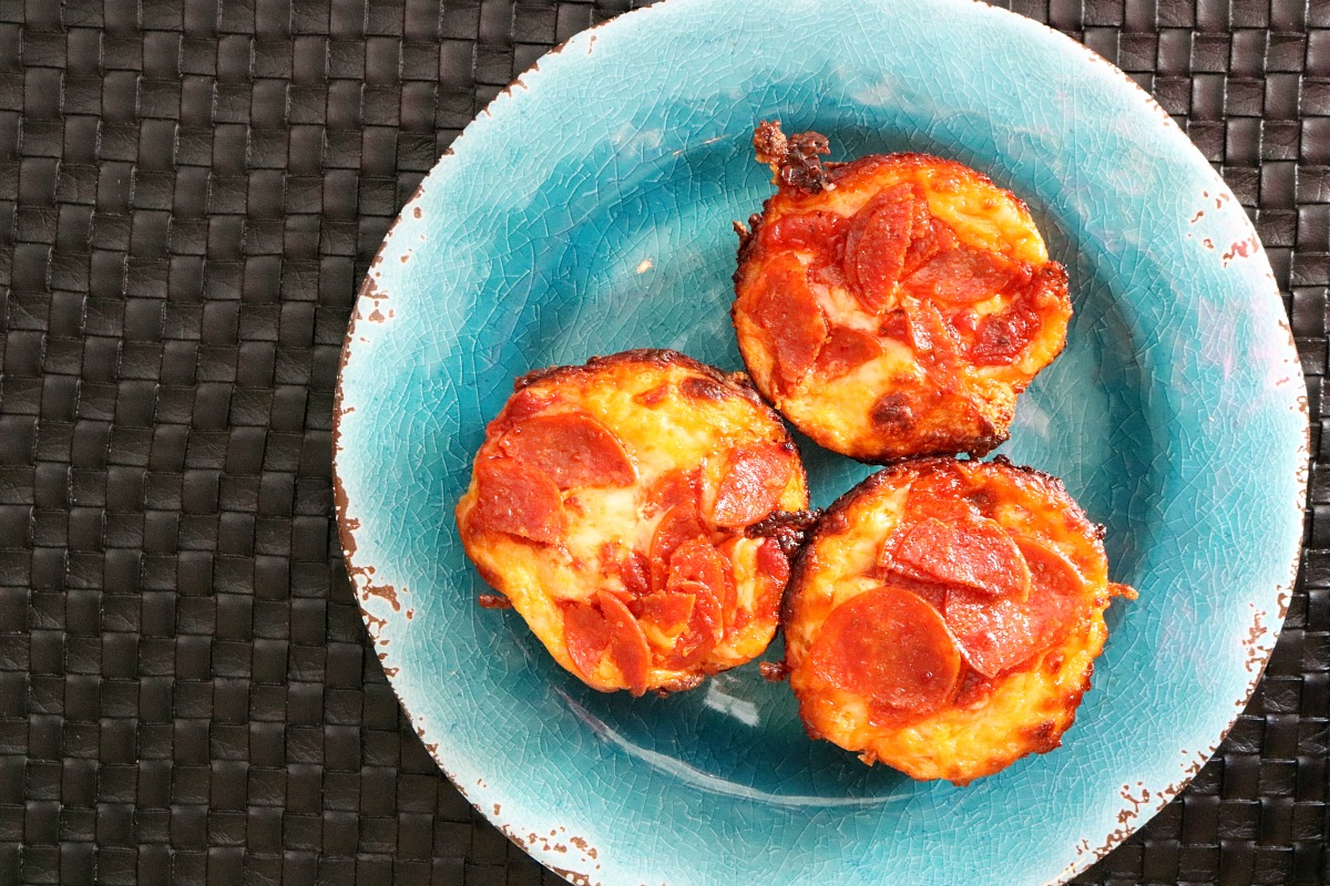 Pepperoni Pizza Muffins ~ easy kid friendly recipe from 5DollarDinners.com