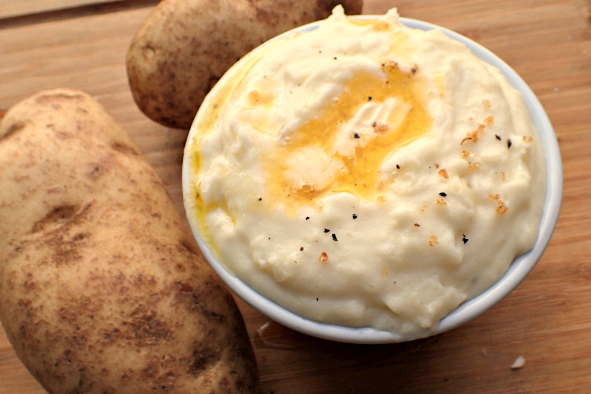 Cream Cheese Mashed Potatoes from 5DollarDinners.com