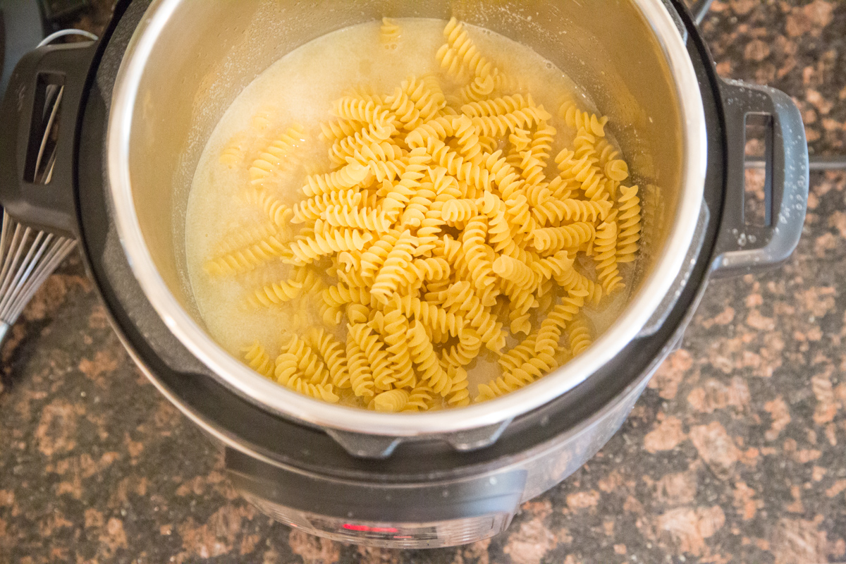 The Best Instant Pot Macaroni and Cheese
