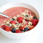 very berry parfait smoothie bowl