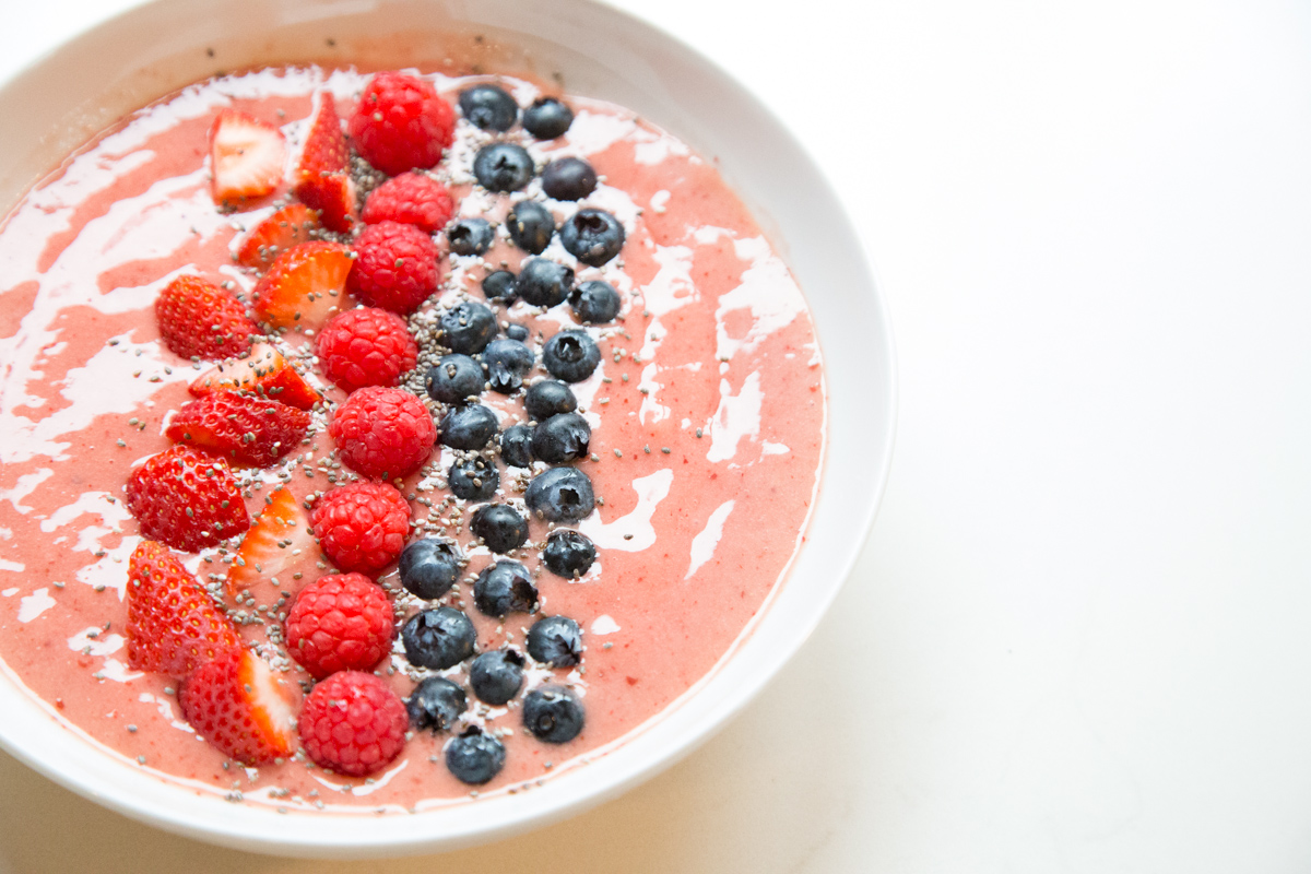 triple berry smoothie bowl