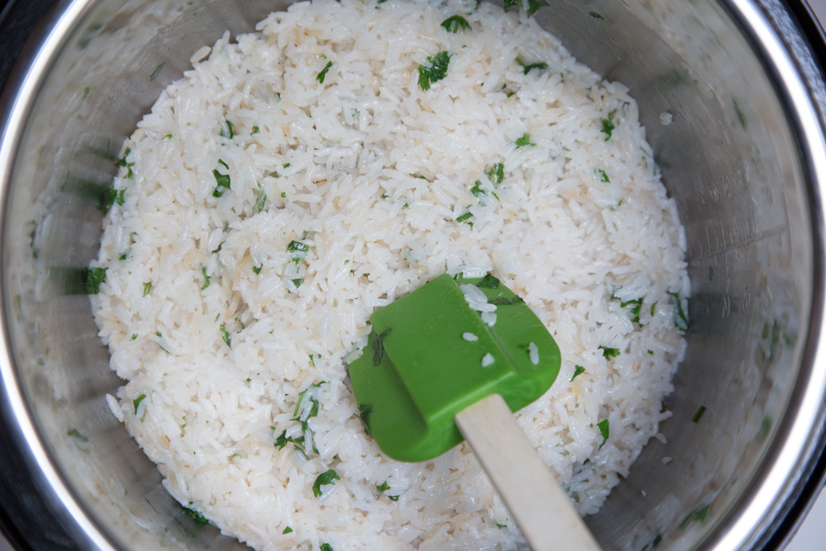 Side dish or add some protein and make this a main dish either way the Instant Pot Cilantro Lime Rice is a real winner and can be found on 5 Dollar Dinners!!!