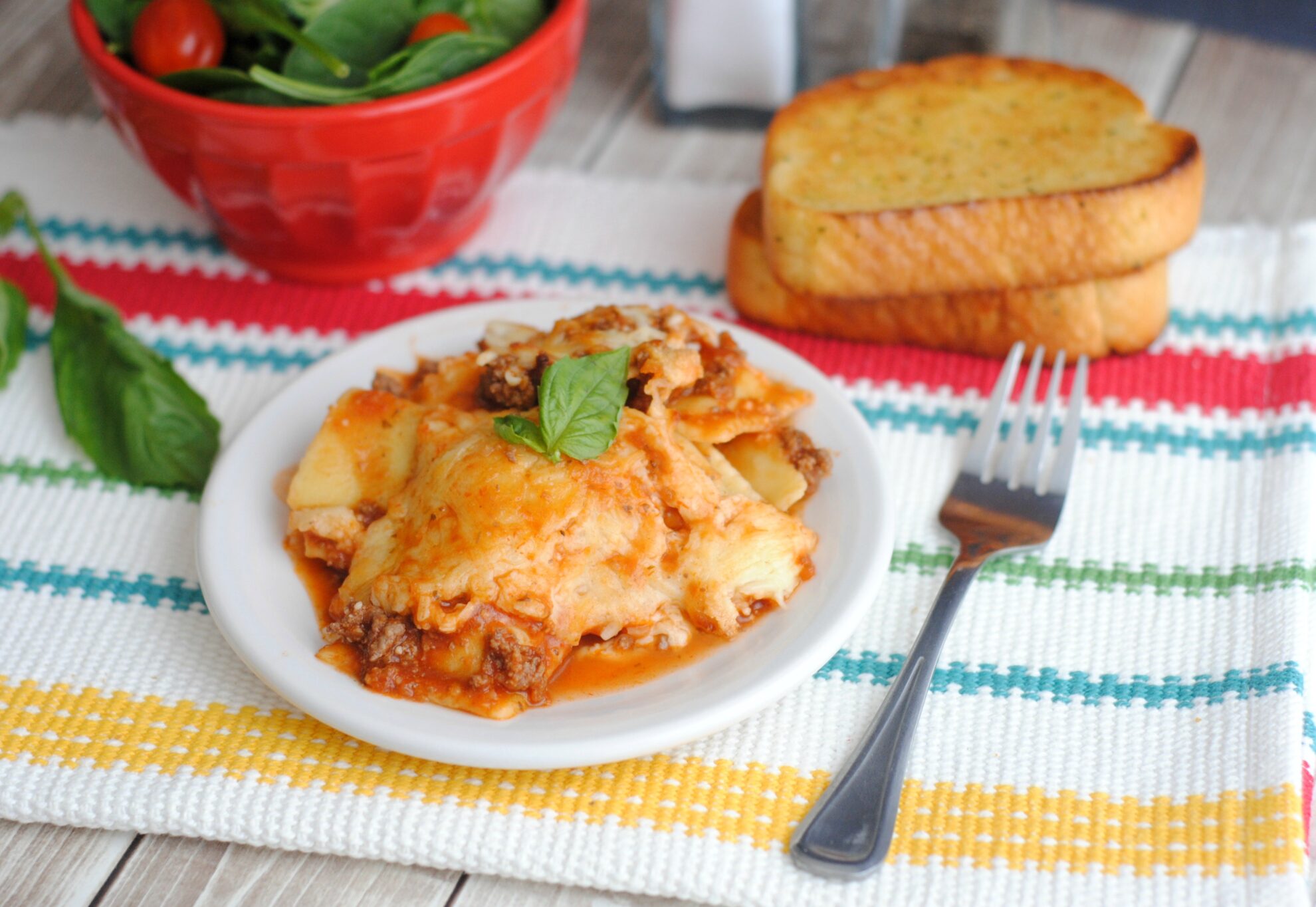 Slow Cooker Ravioli the Italian dish to the rescue!!! This pasta dish is kid friendly and easy to prepare and you can find it on 5 Dollar Dinners!