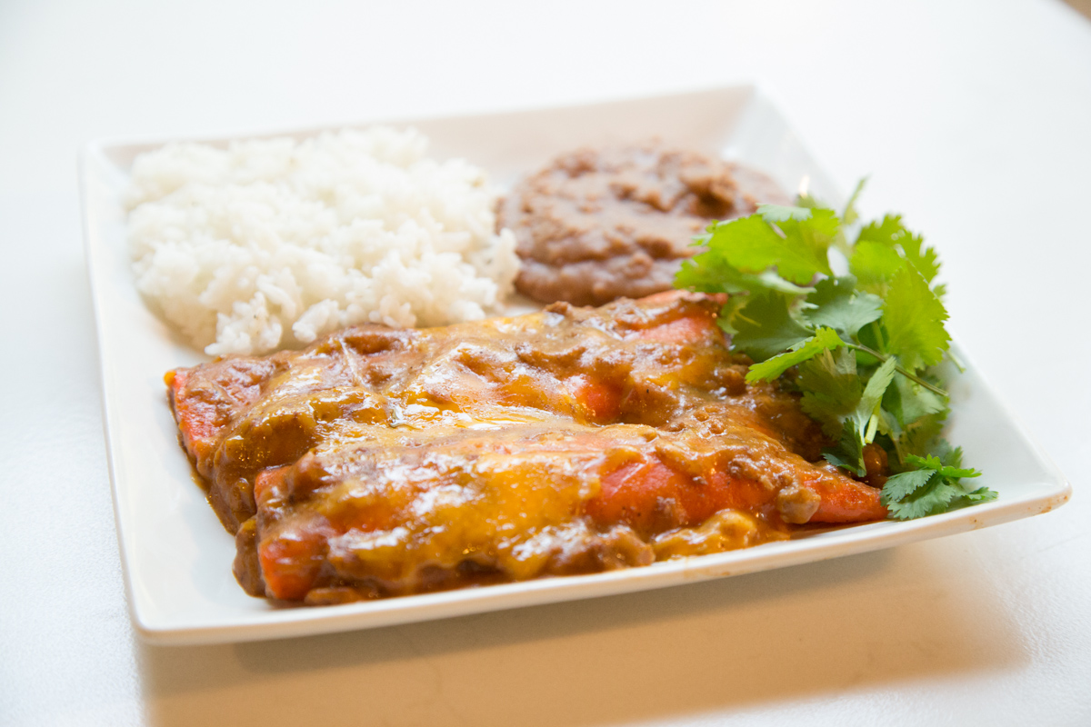 Cheesy Beef Enchiladas would be the perfect dish to spice up your menu...on 5 Dollar Dinners!!!