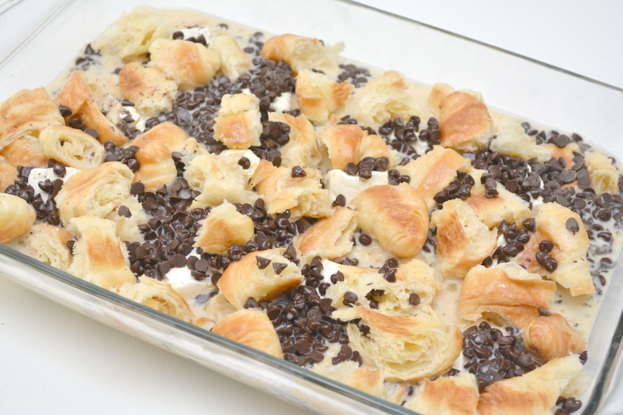 Dessert for breakfast?!?! Umm yes please!!! You'll fall in love with this Chocolate Croissant Bake on 5 Dollar Dinners!