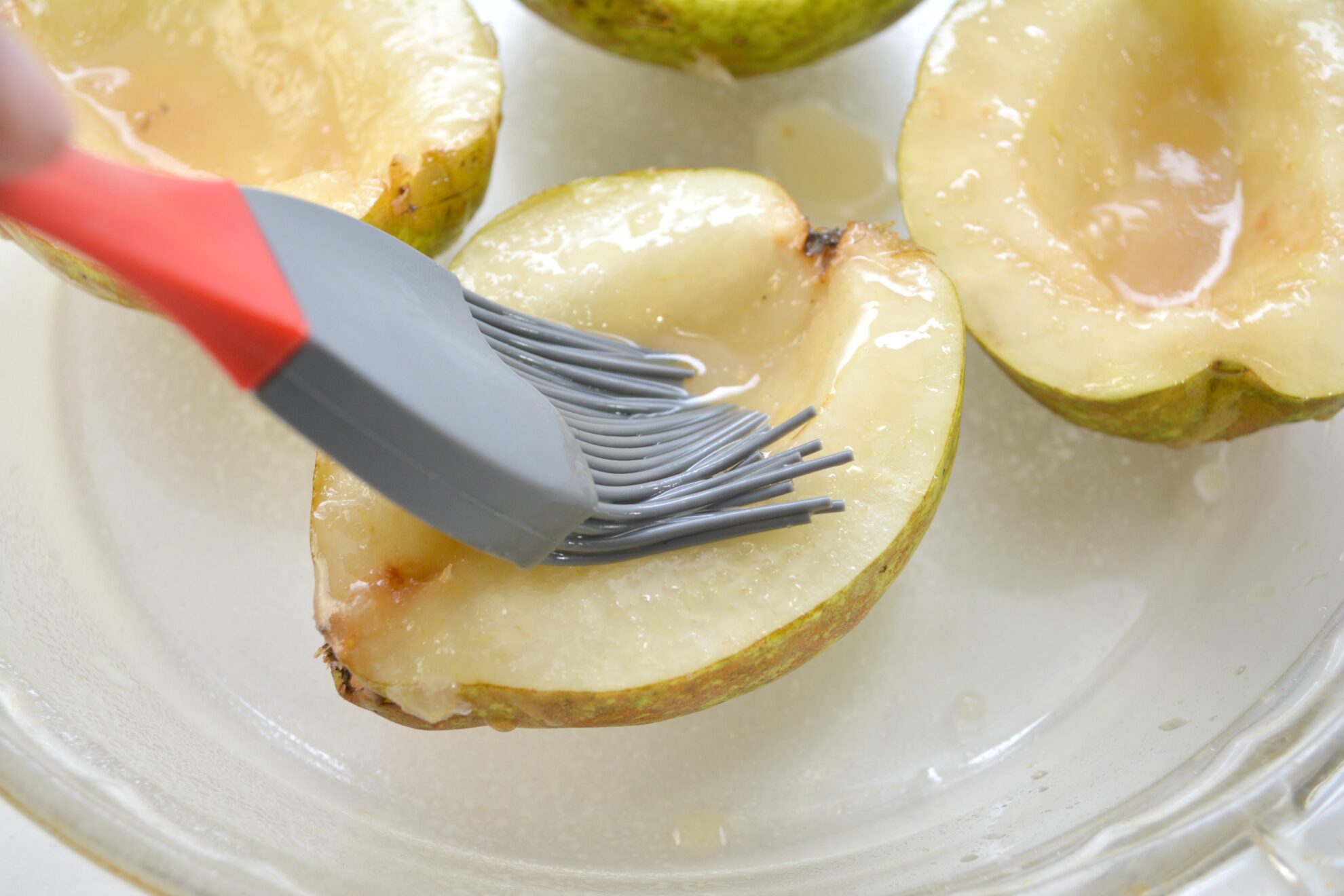 Baked Pears with Oats and Almonds are the perfect dessert or breakfast and it's all on 5 Dollar Dinners!