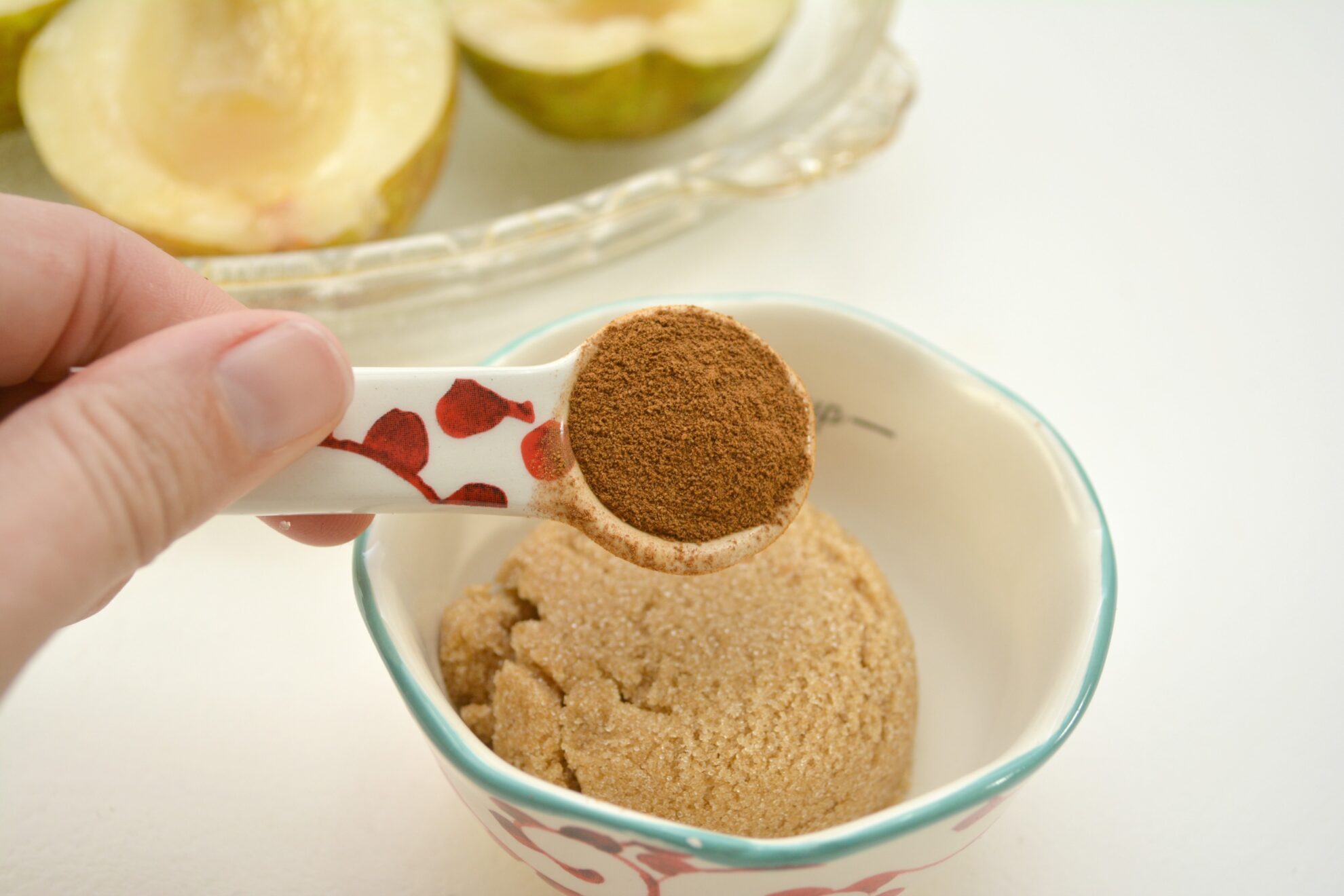 Baked Pears with Oats and Almonds are the perfect dessert or breakfast and it's all on 5 Dollar Dinners!