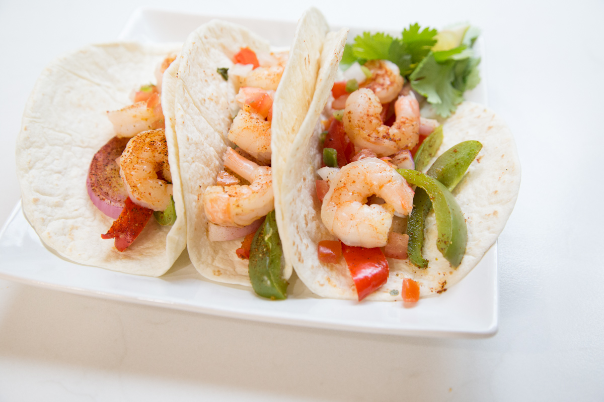 sheet pan shrimp fajitas