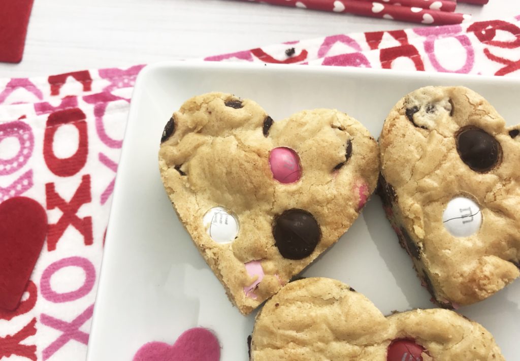 heart chocolate chip cookie bars