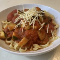 pasta with zucchini tomato sauce