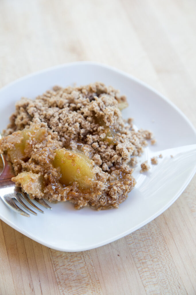 caramel apple spice dump cake