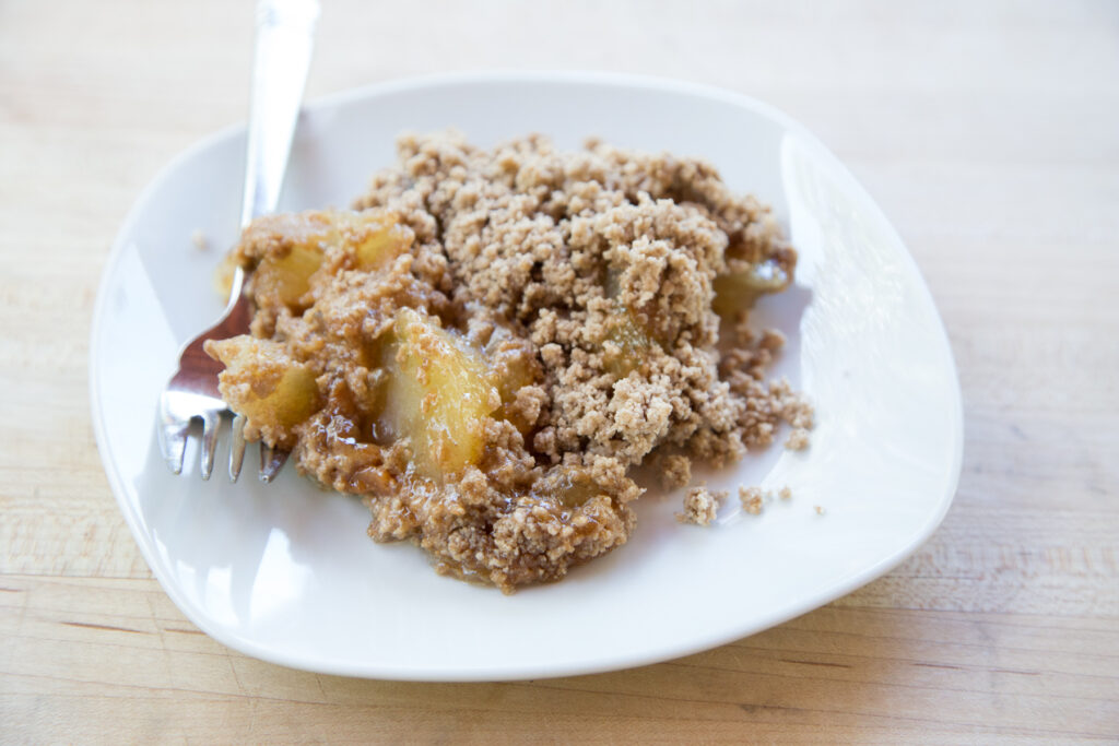 caramel apple spice dump cake