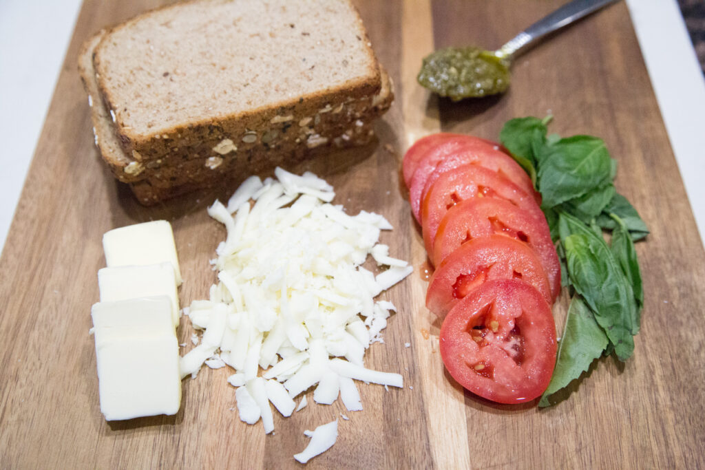 caprese grilled cheese sandwiches